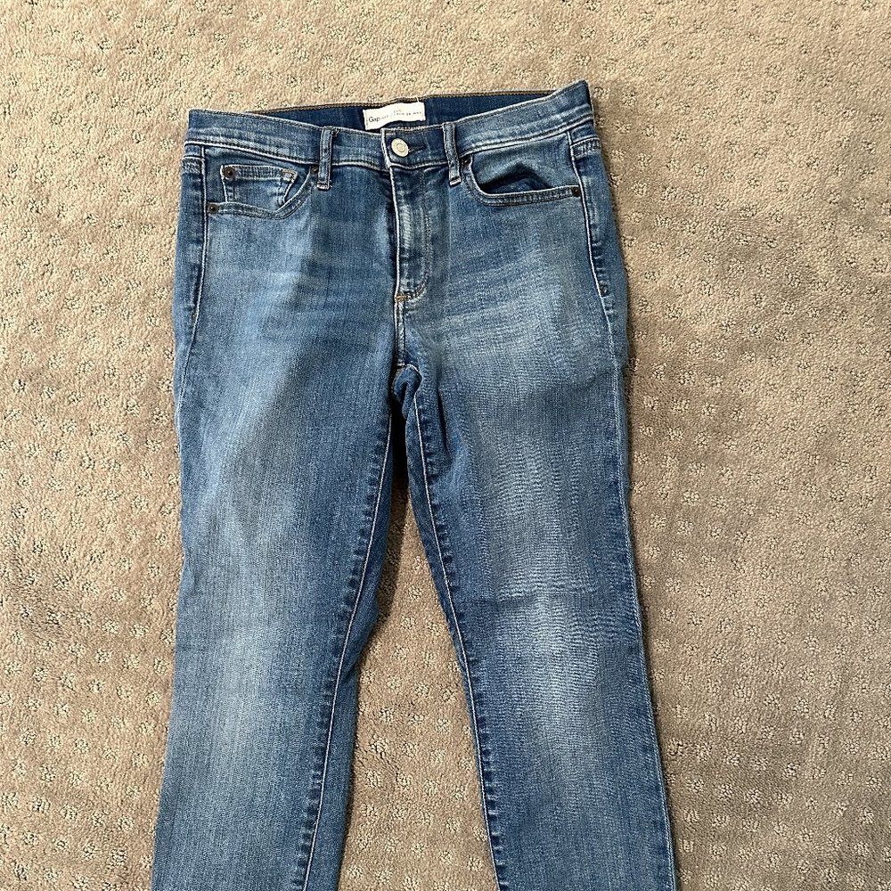 Gap, "true skinny" jeans, size 29R
